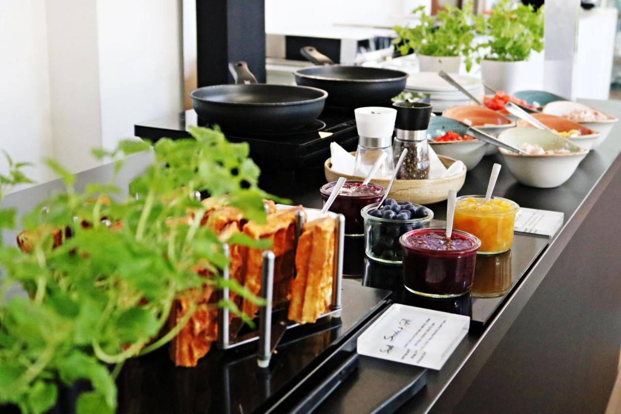 Hotel Moderno 4*